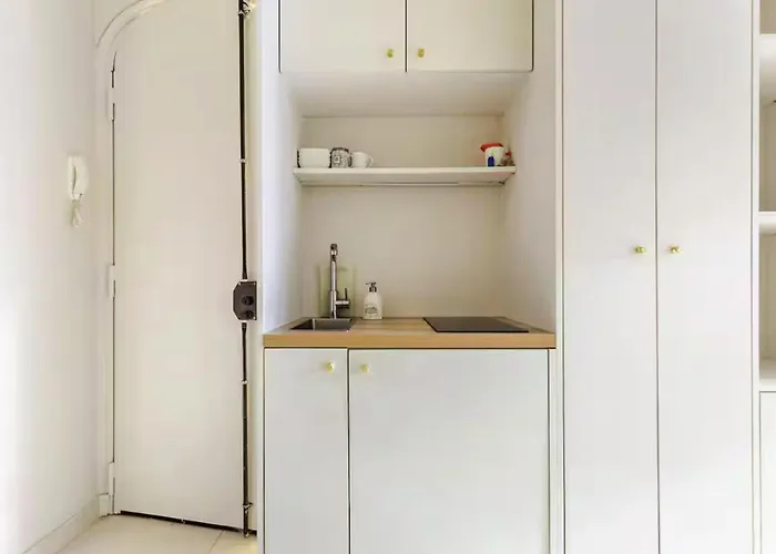 Passy Chic & Absolute Calm Apartament *